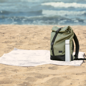 Concorso gratuito: in palio vacanze pagate per 5 anni, 150 teli mare, 100 borracce e 50 zainetti